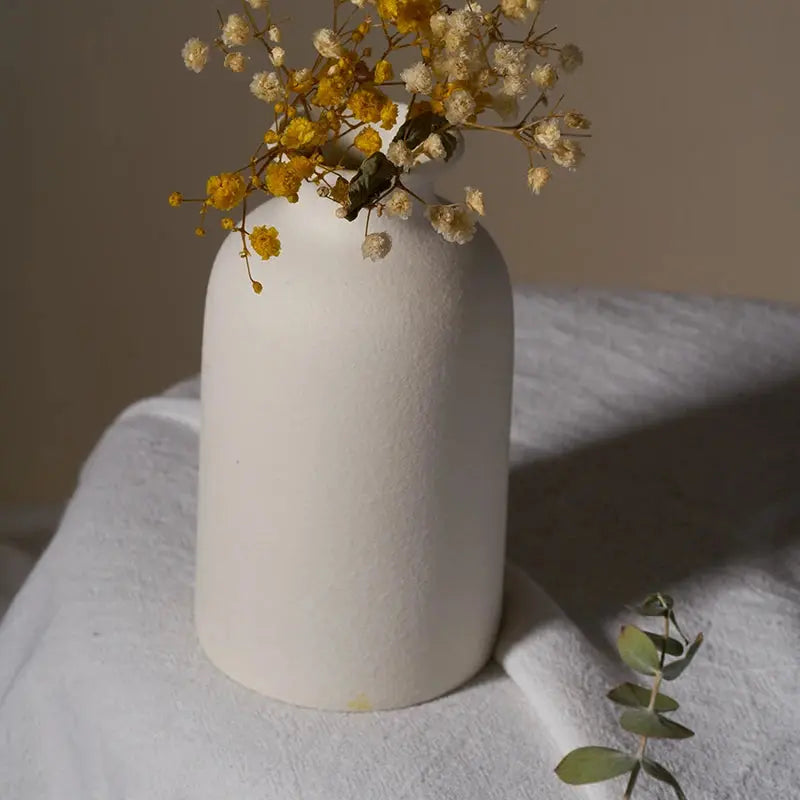Simple Ceramic Vase - AWOLUS