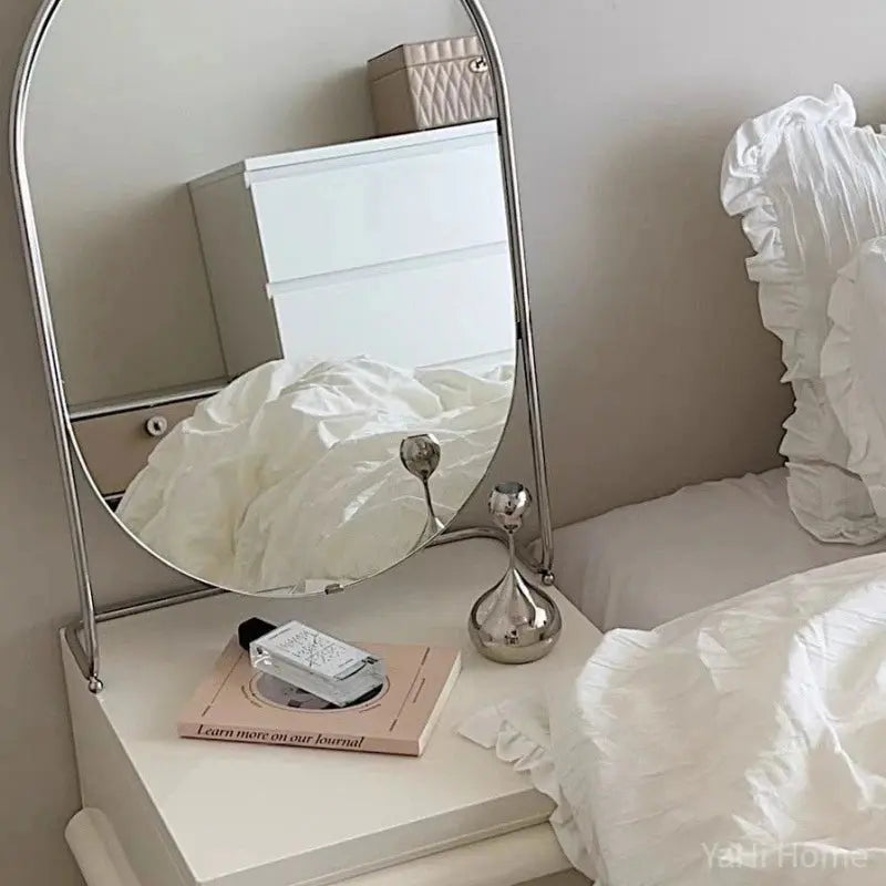 OvalLuxe Vanity Mirror - AWOLUS