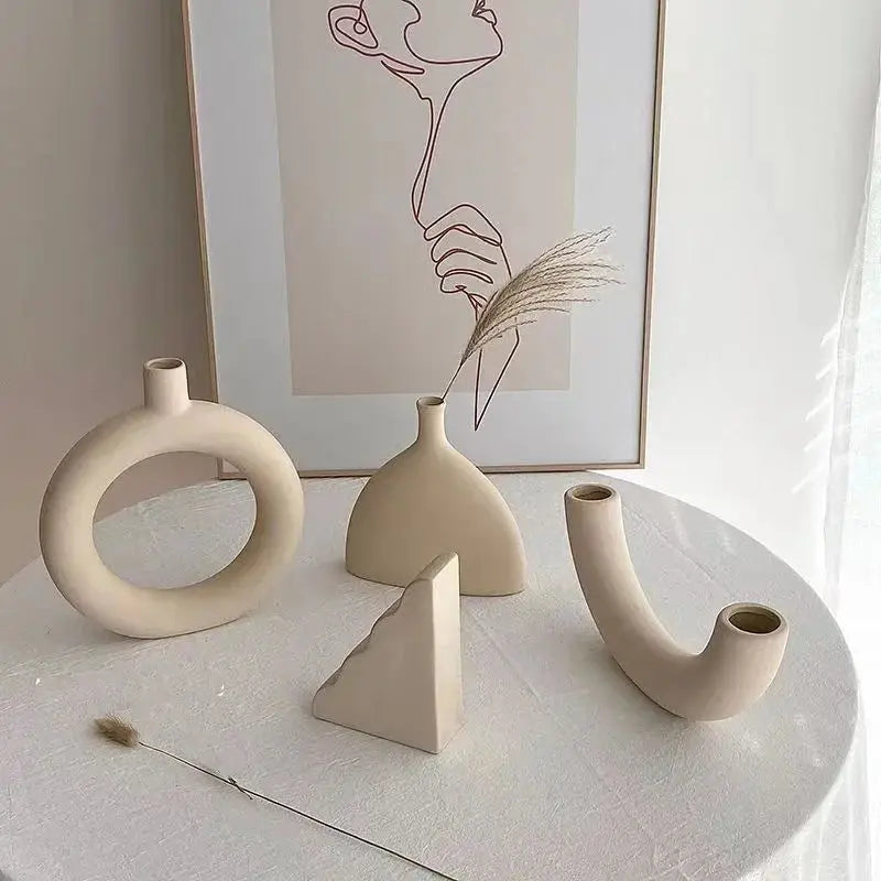 MinimalNord Ceramic Vase - AWOLUS