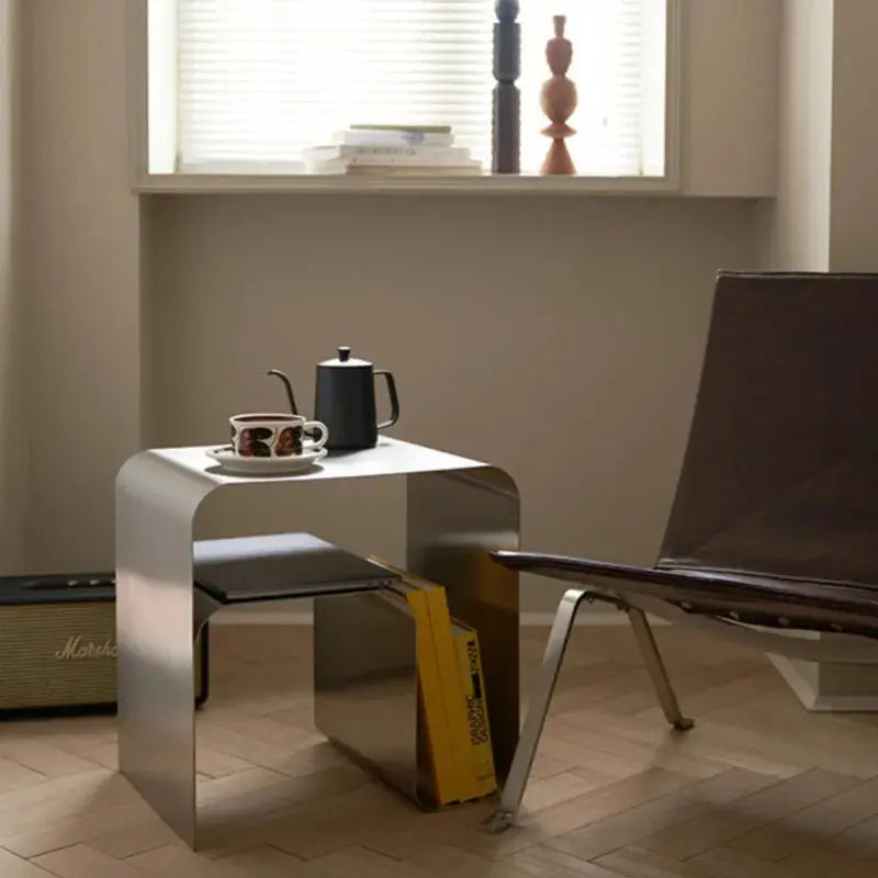 Vintage Steel Table - AWOLUS
