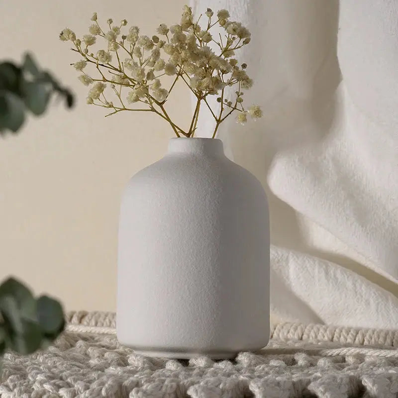 Simple Ceramic Vase - AWOLUS