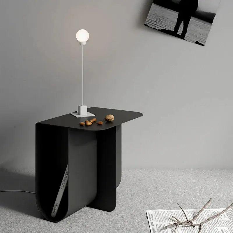 Urban Vintage Table - AWOLUS