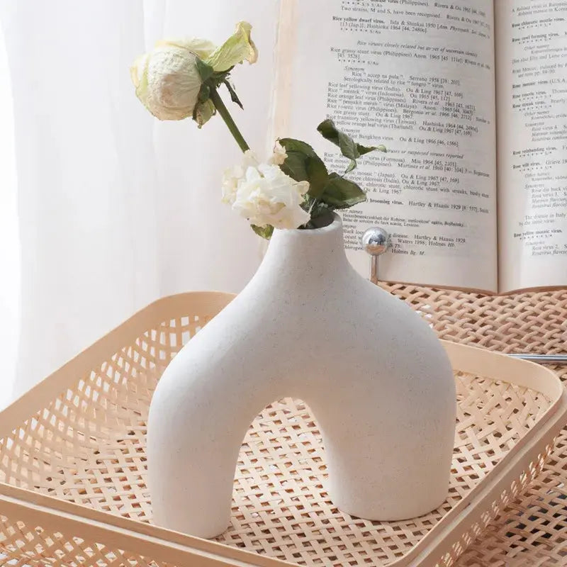 Nordic Serenity Vase - AWOLUS